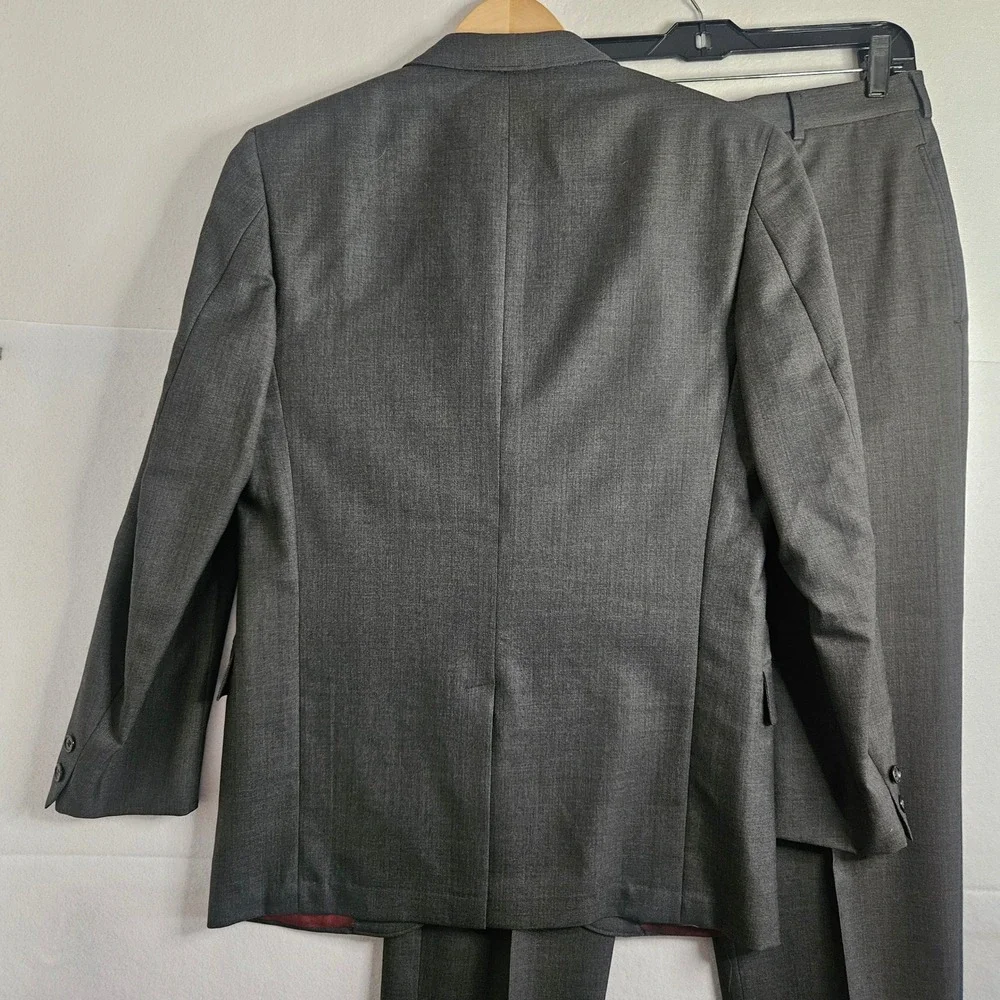 H‎ Freeman & Son George J Good Berkeley Suit Gray 2 Button Cuffed 40R 31W